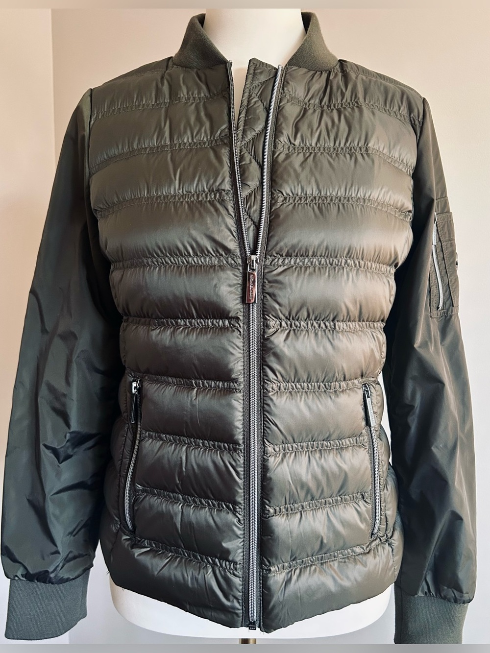 NWOT - MICHAEL Michael Kors Packable Quilted Down Fill Jacket in Khaki Bronze